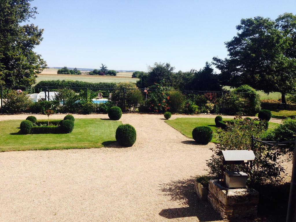 Chateau D'Avanton Luaran gambar