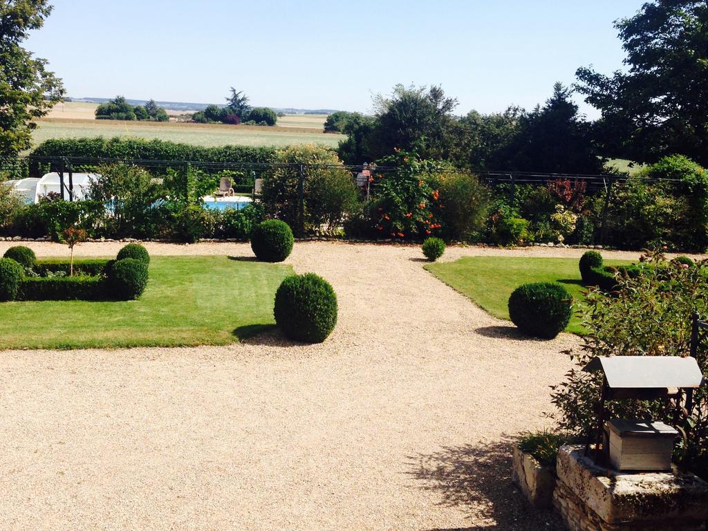 Chateau D'Avanton Luaran gambar