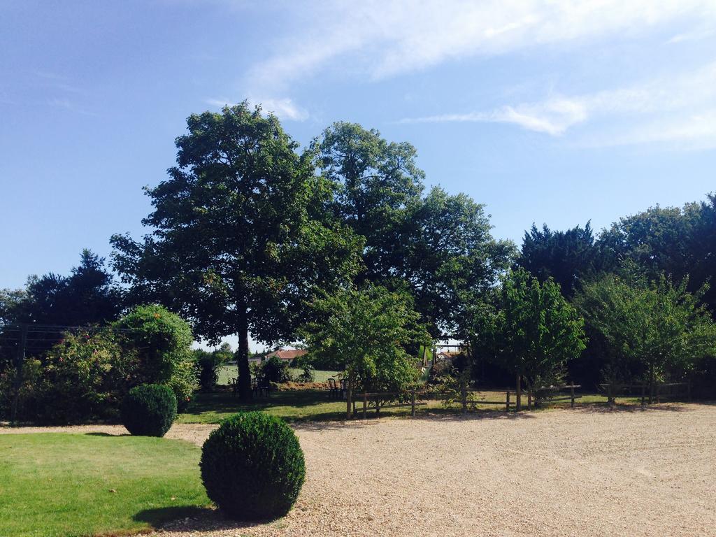 Chateau D'Avanton Luaran gambar