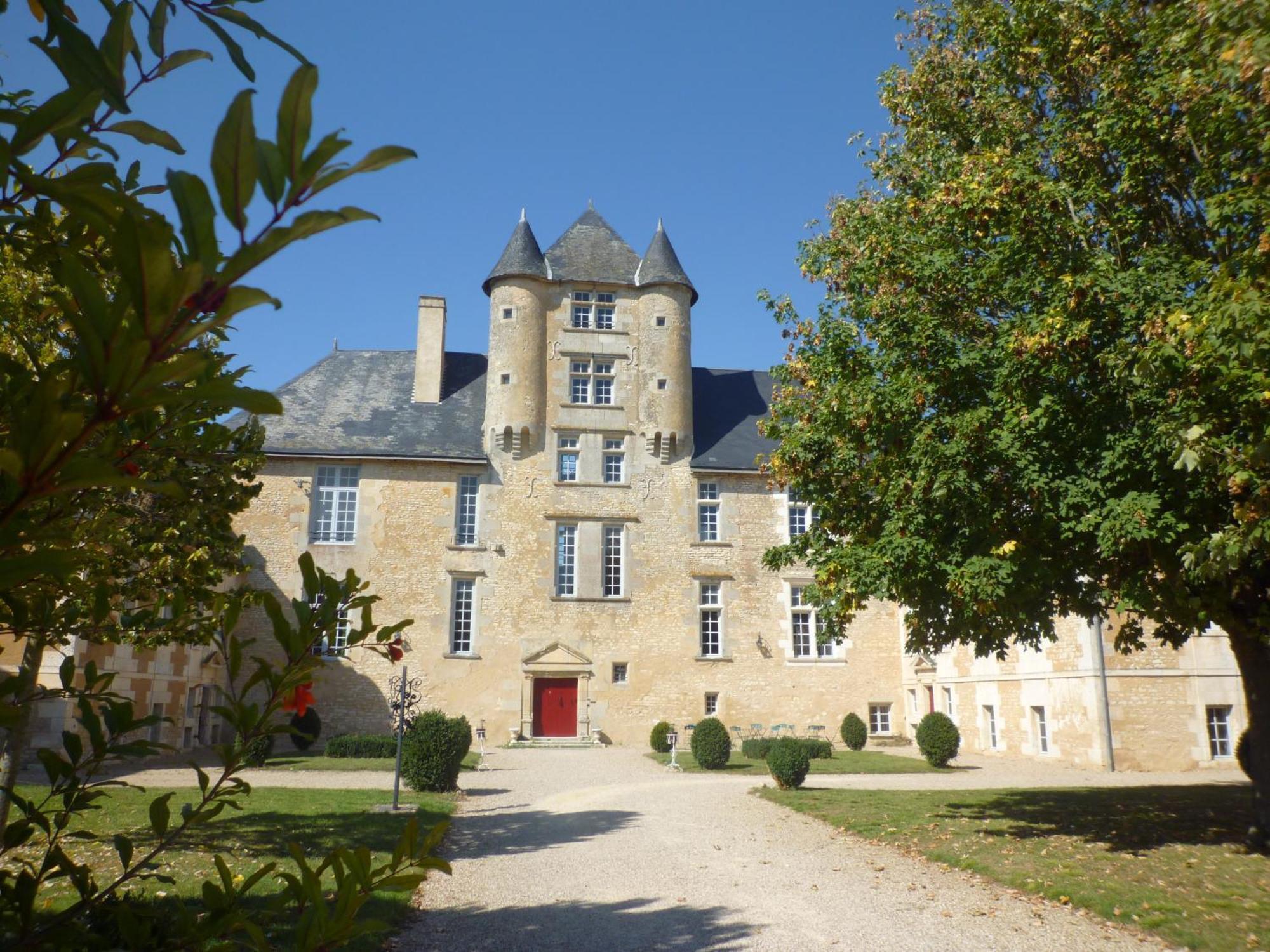Chateau D'Avanton Luaran gambar