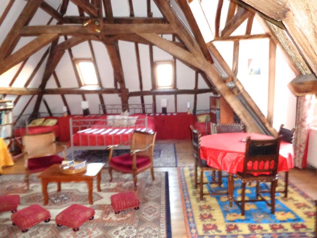 Chateau D'Avanton Luaran gambar