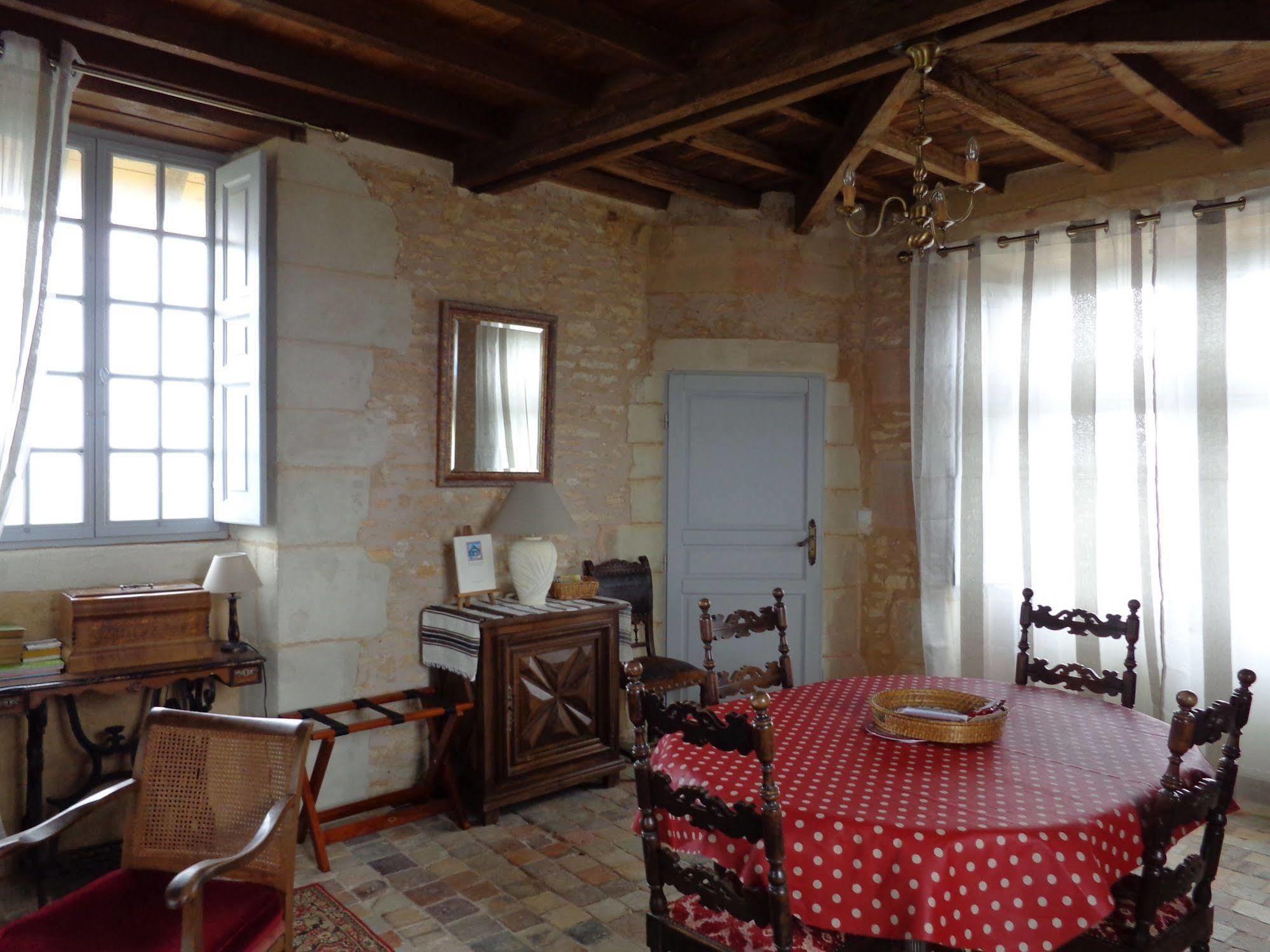 Chateau D'Avanton Luaran gambar