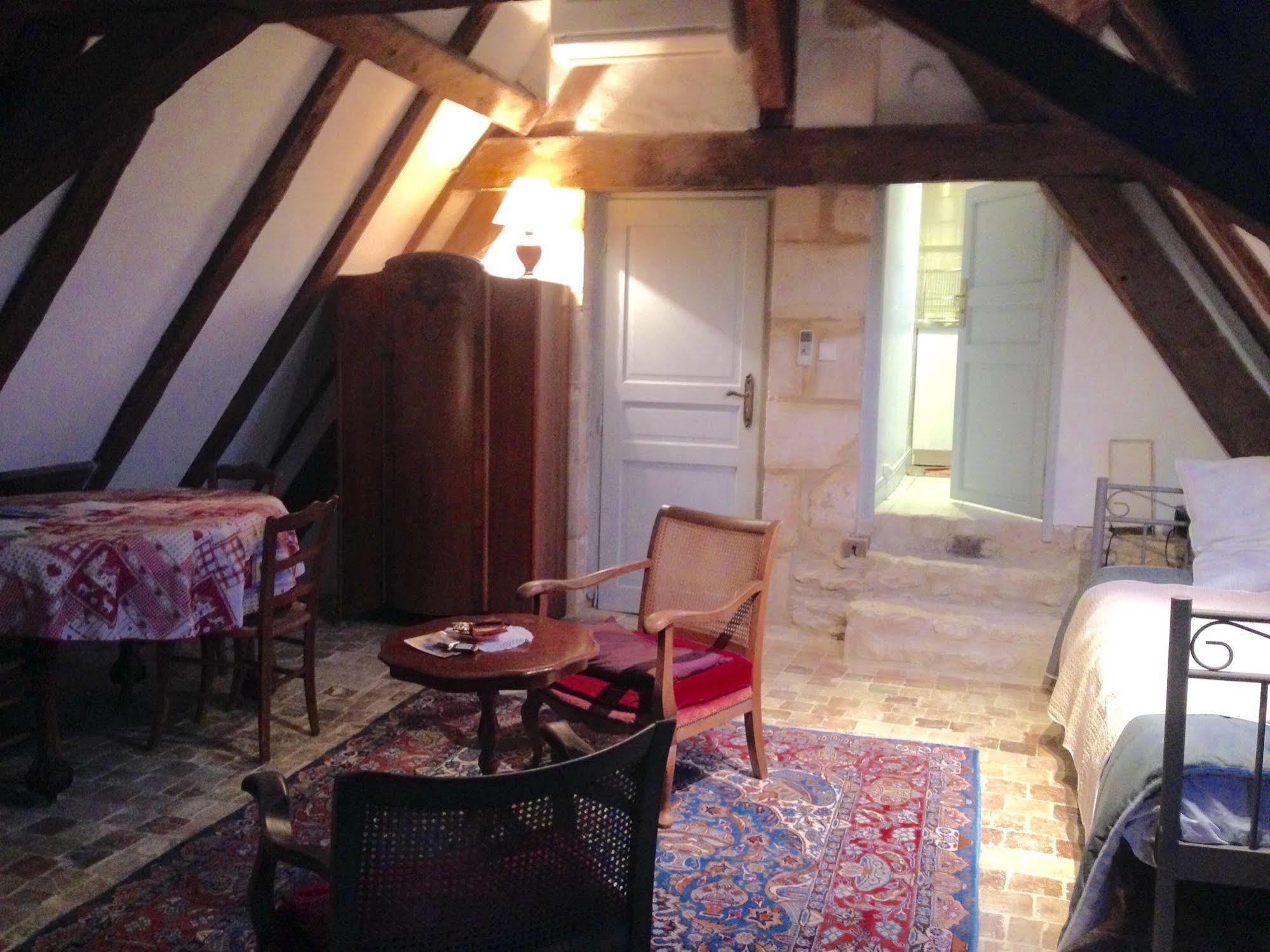 Chateau D'Avanton Luaran gambar